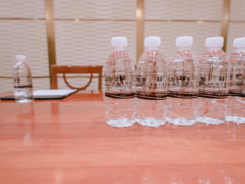 Charms Hotel เซี่ยงไฮ้ ภายนอก รูปภาพ