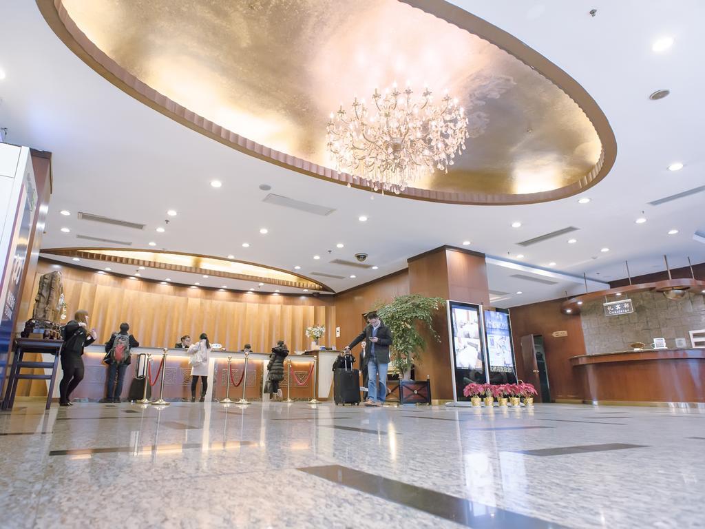 Charms Hotel เซี่ยงไฮ้ ภายนอก รูปภาพ